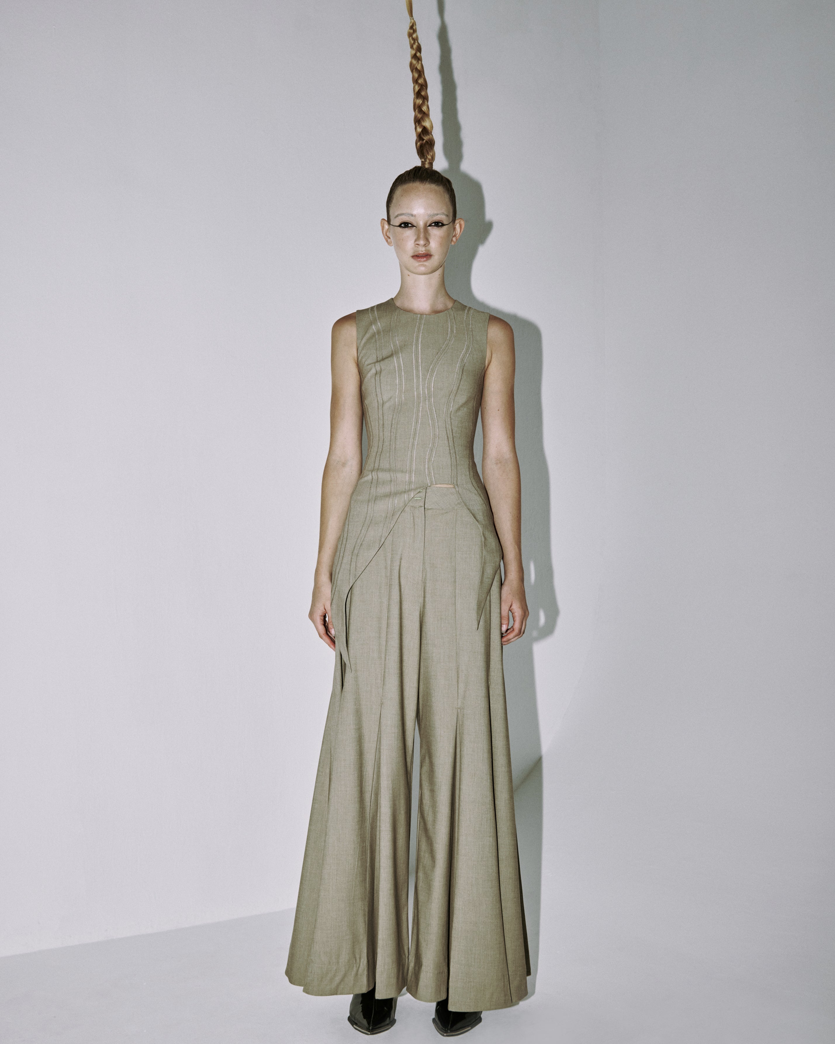 Lernei Inverted Pleats Trousers