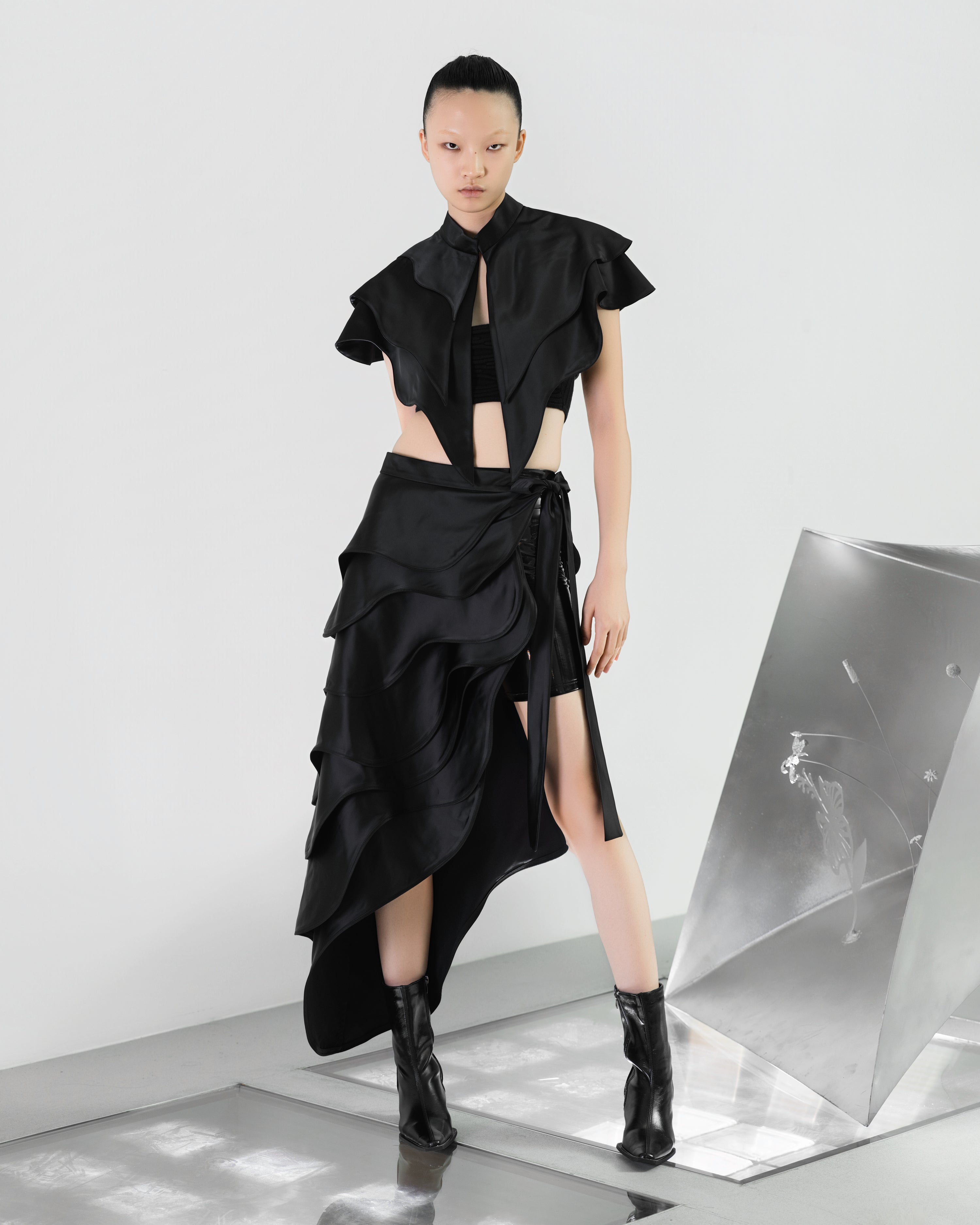 A-JANE Jass Layered Waves Collar