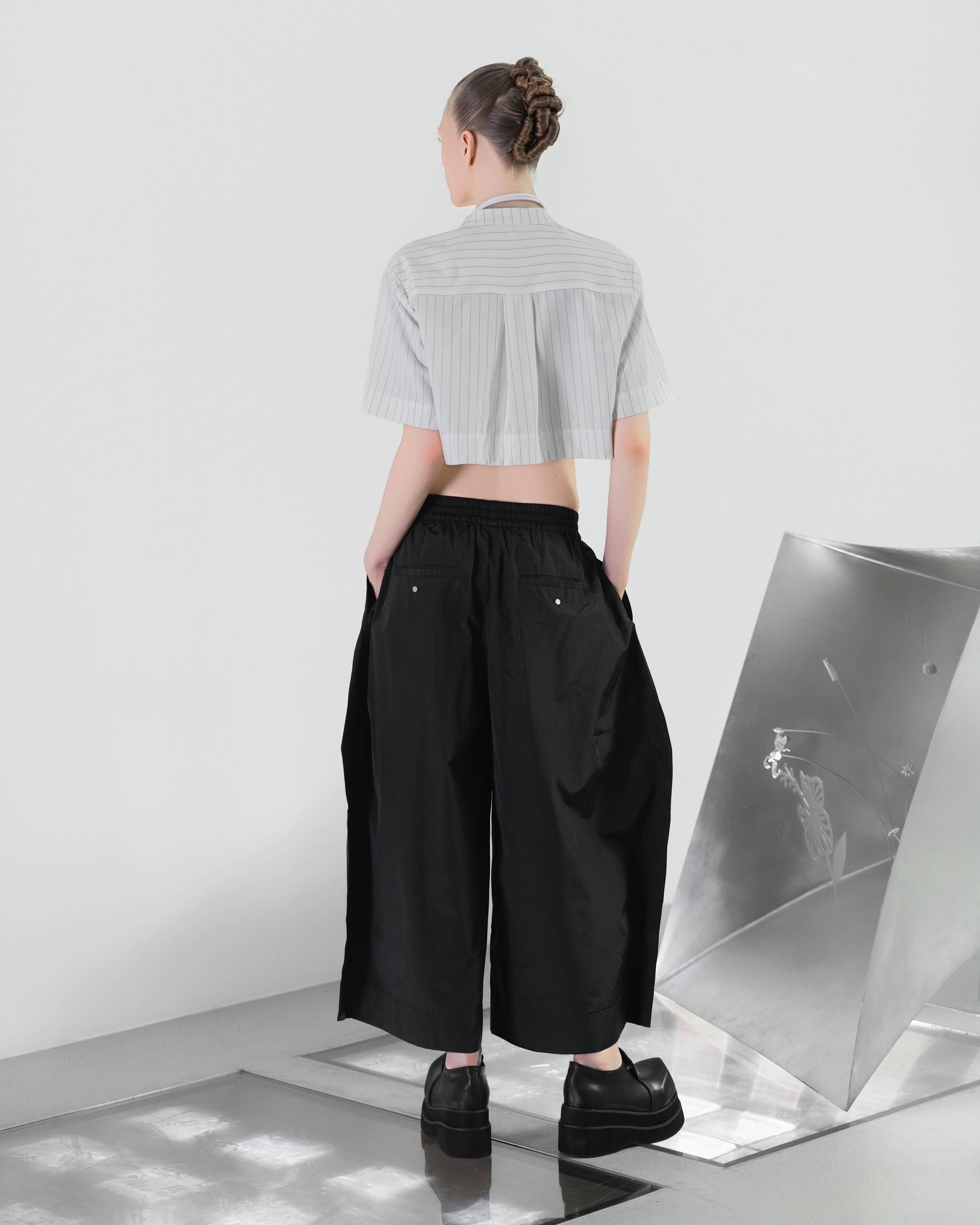 NOIZ N8LP1 Ultra-Wide Cropped Diamonds Pants