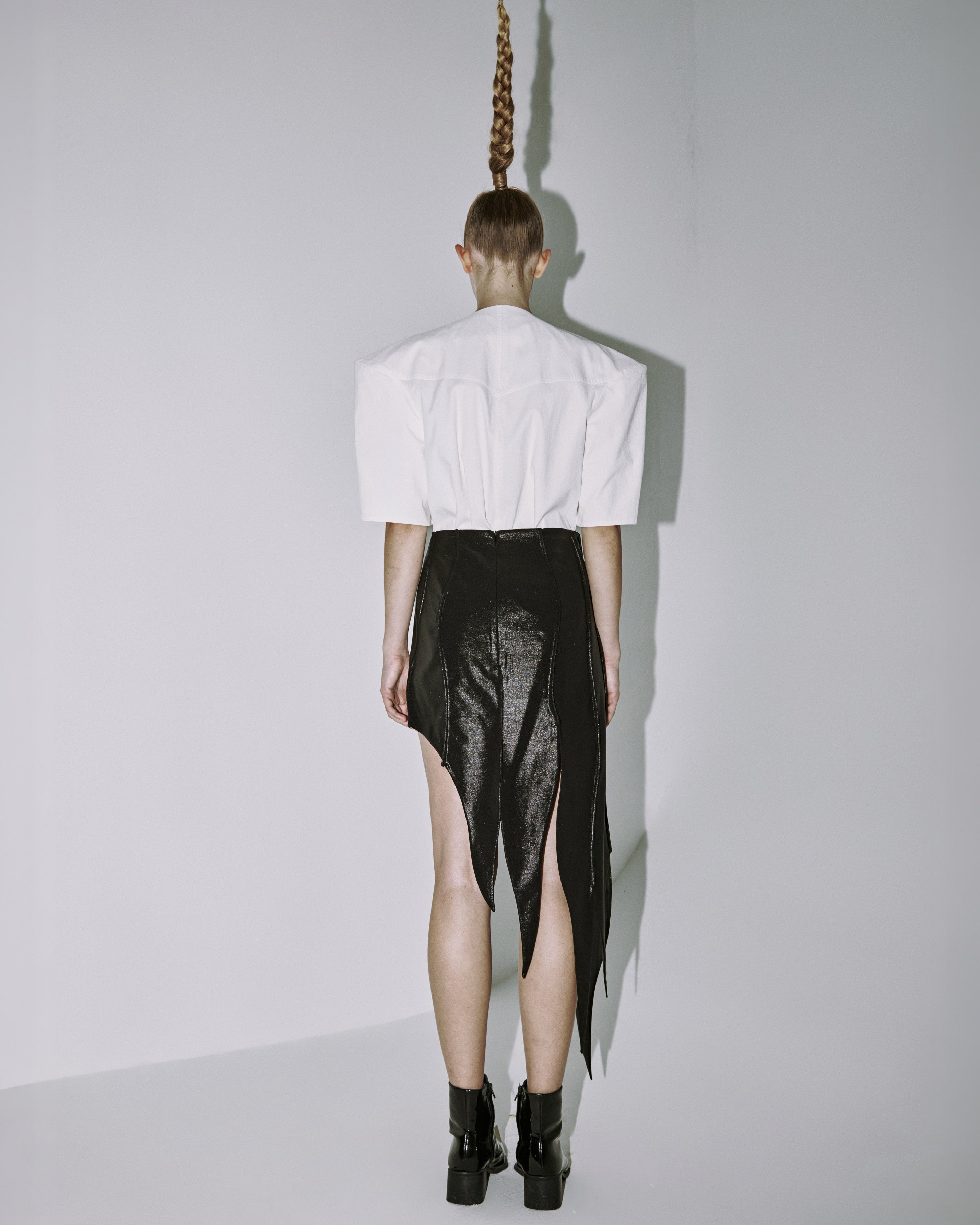 Roge Structured Shoulder Top