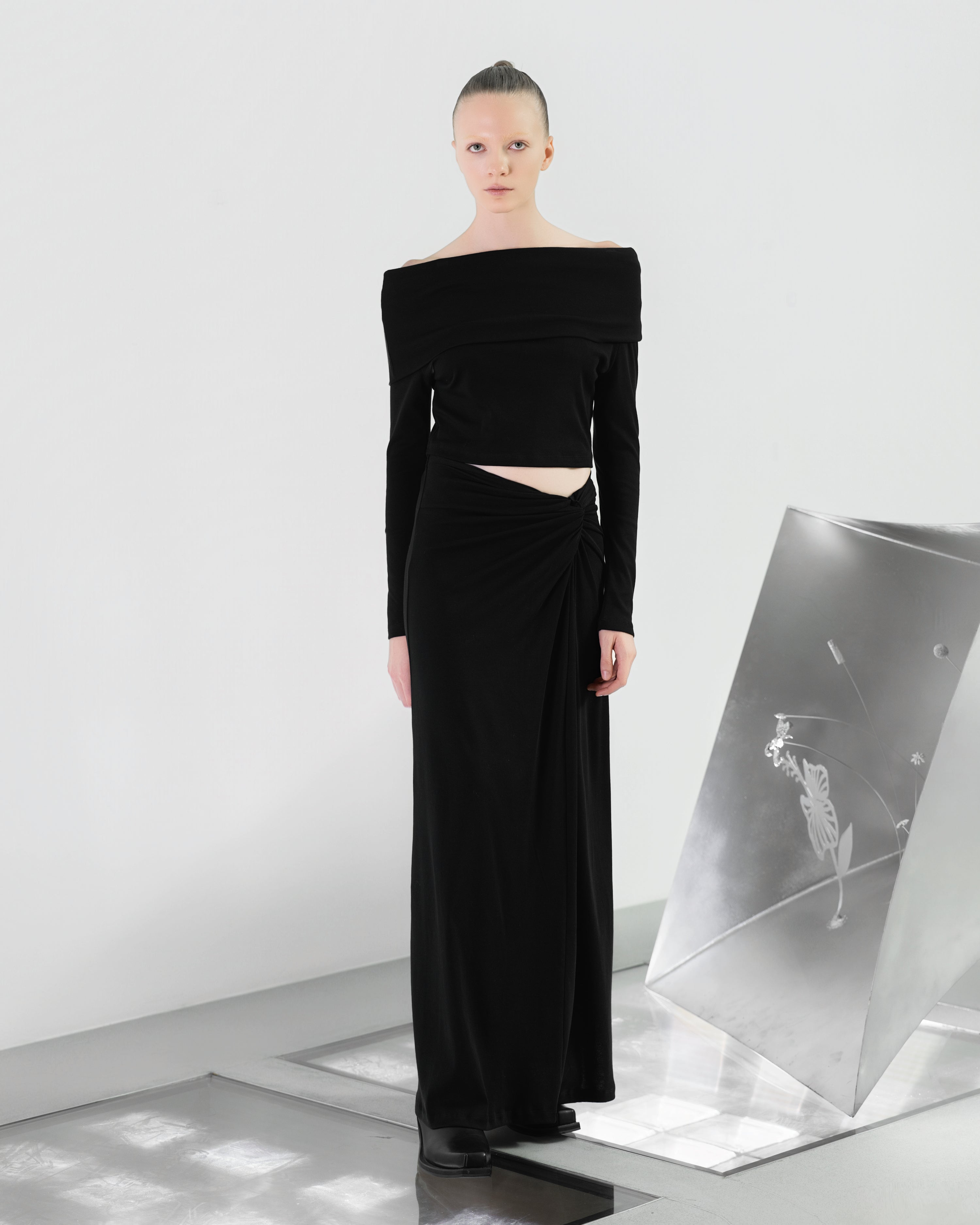 A-JANE SLONIA Twist-Detailed Knit Long Skirt