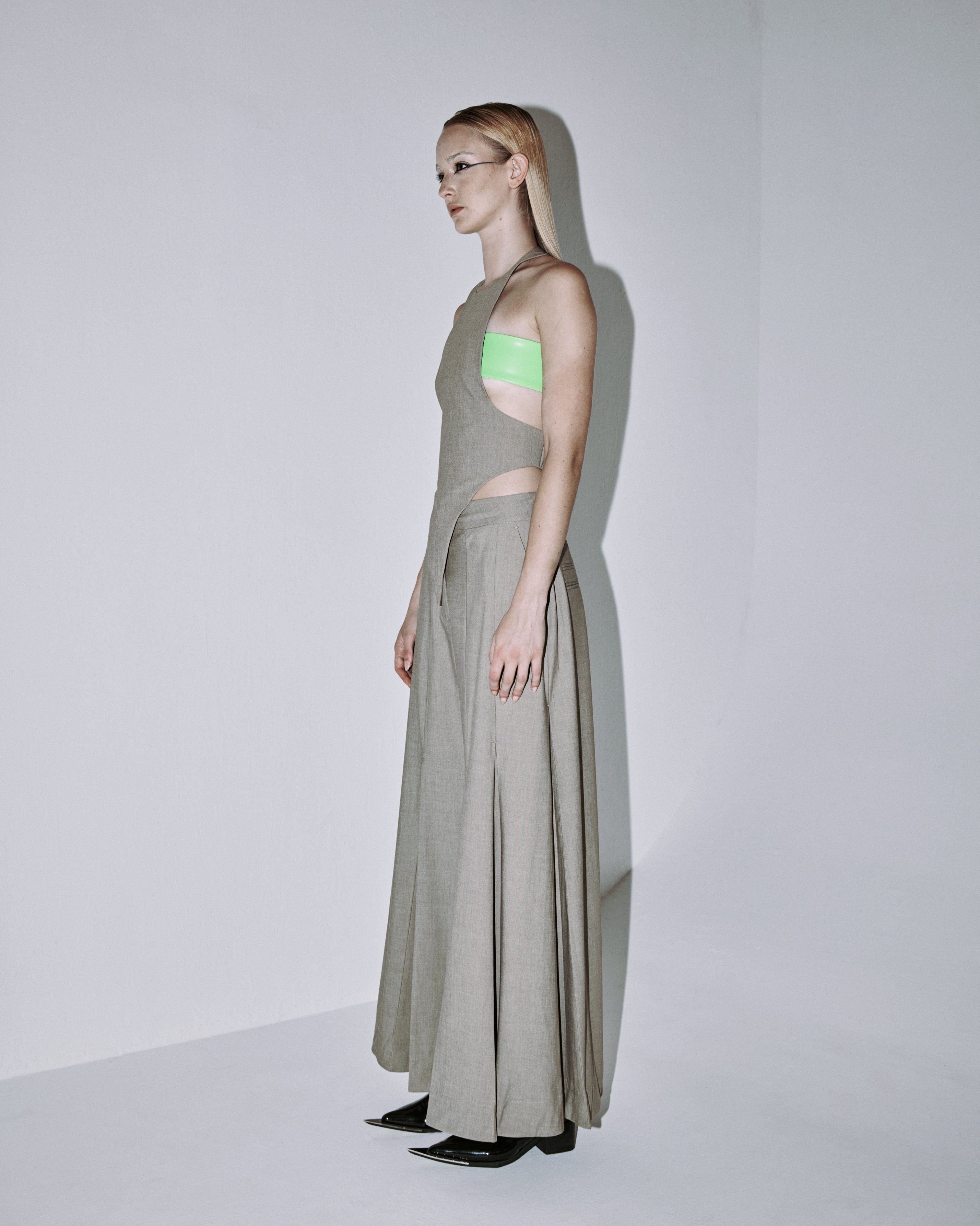 Lerni Wavy Halter Neck Top