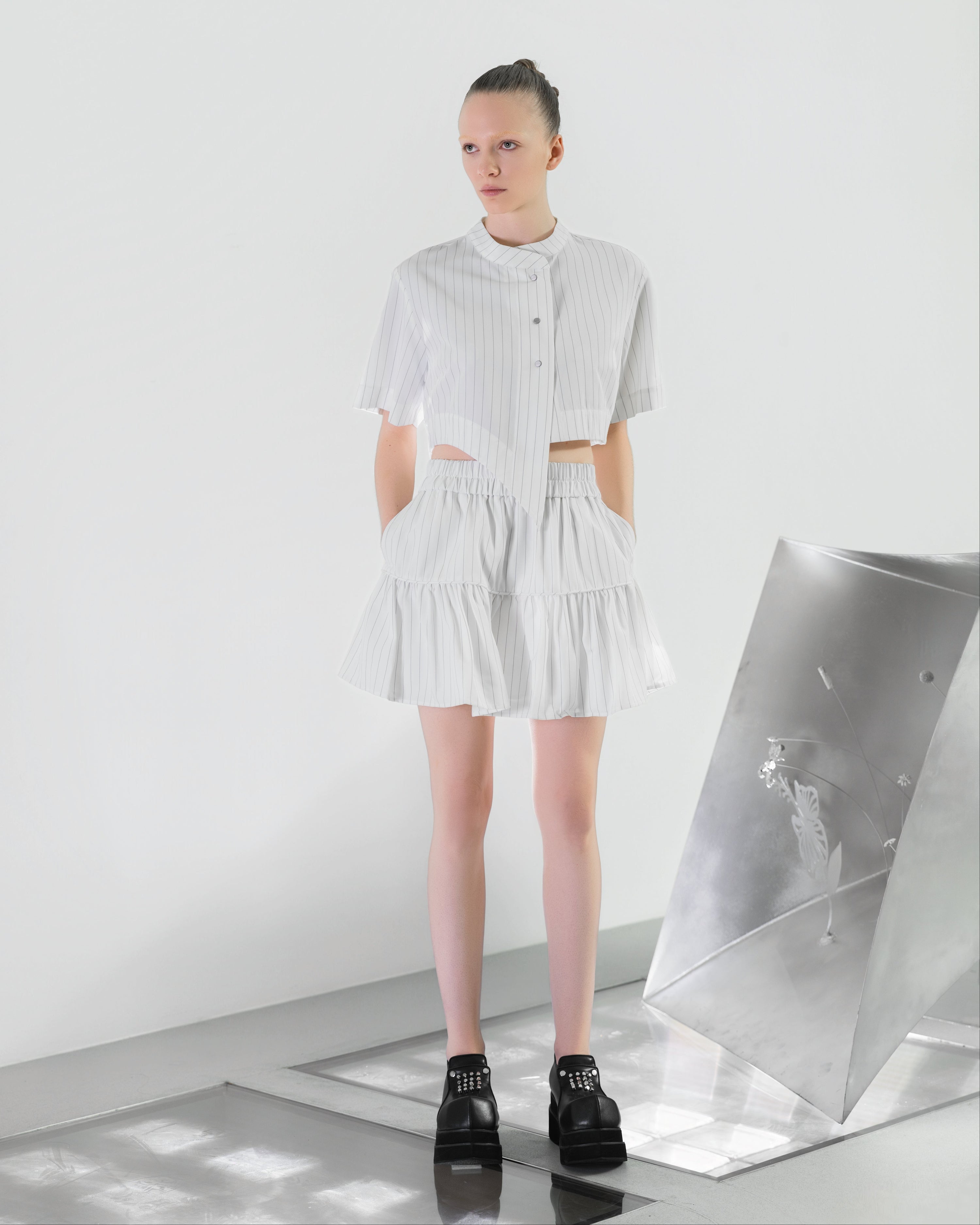 NOIZ N8TPK1 Asymmetrical Diagonal-Cropped Stand-Collar Top