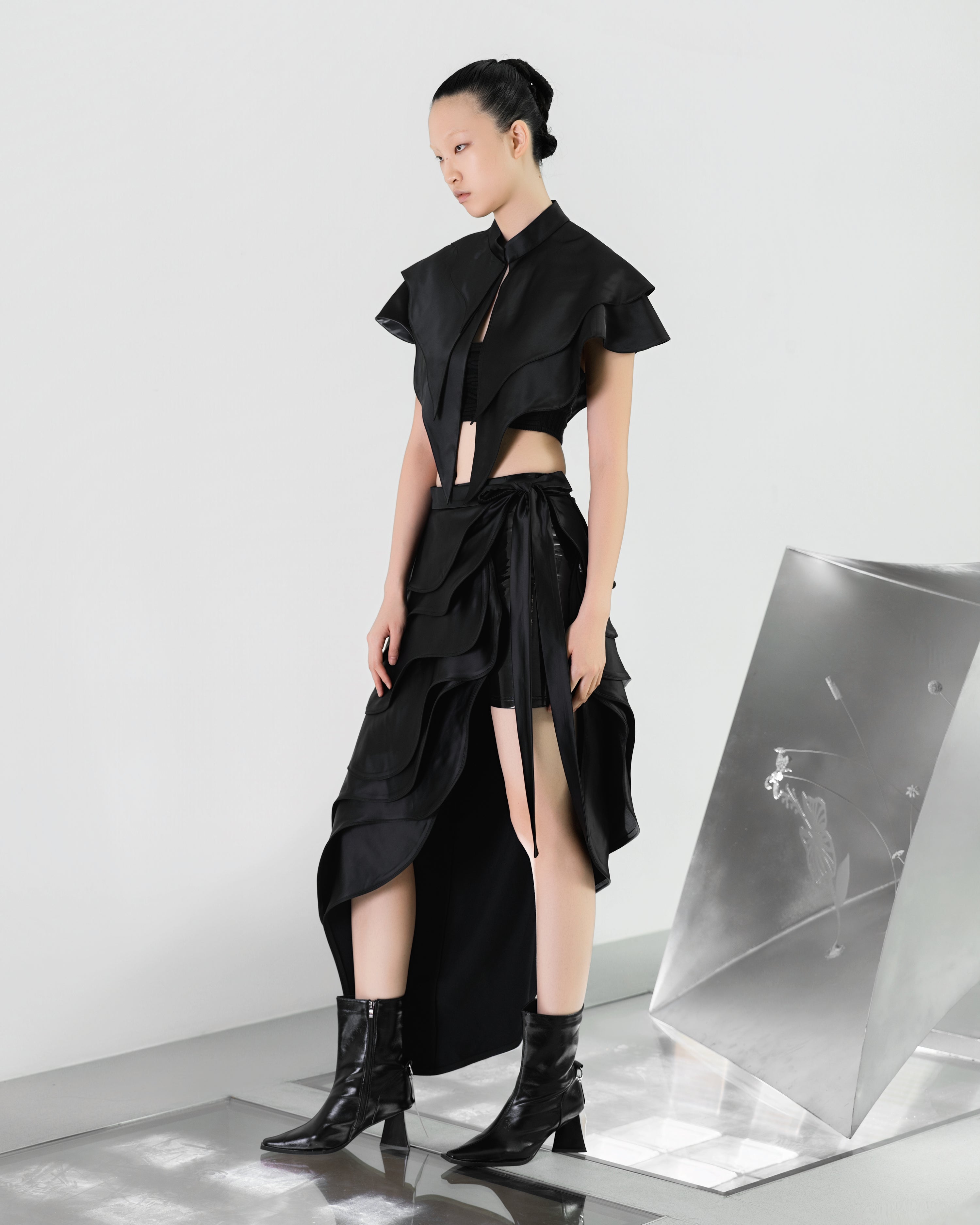 A-JANE Jass Layered Waves Collar