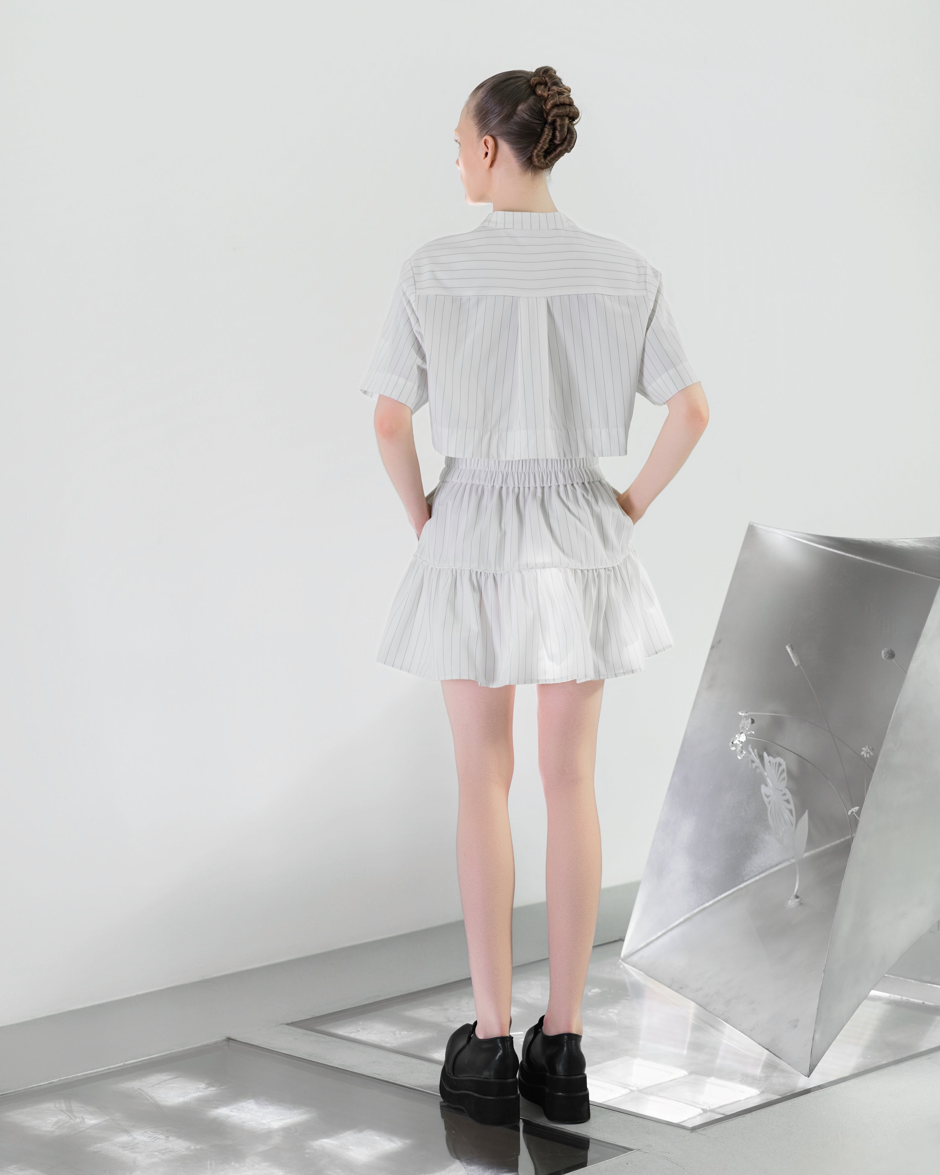 NOIZ N8TPK1 Asymmetrical Diagonal-Cropped Stand-Collar Top