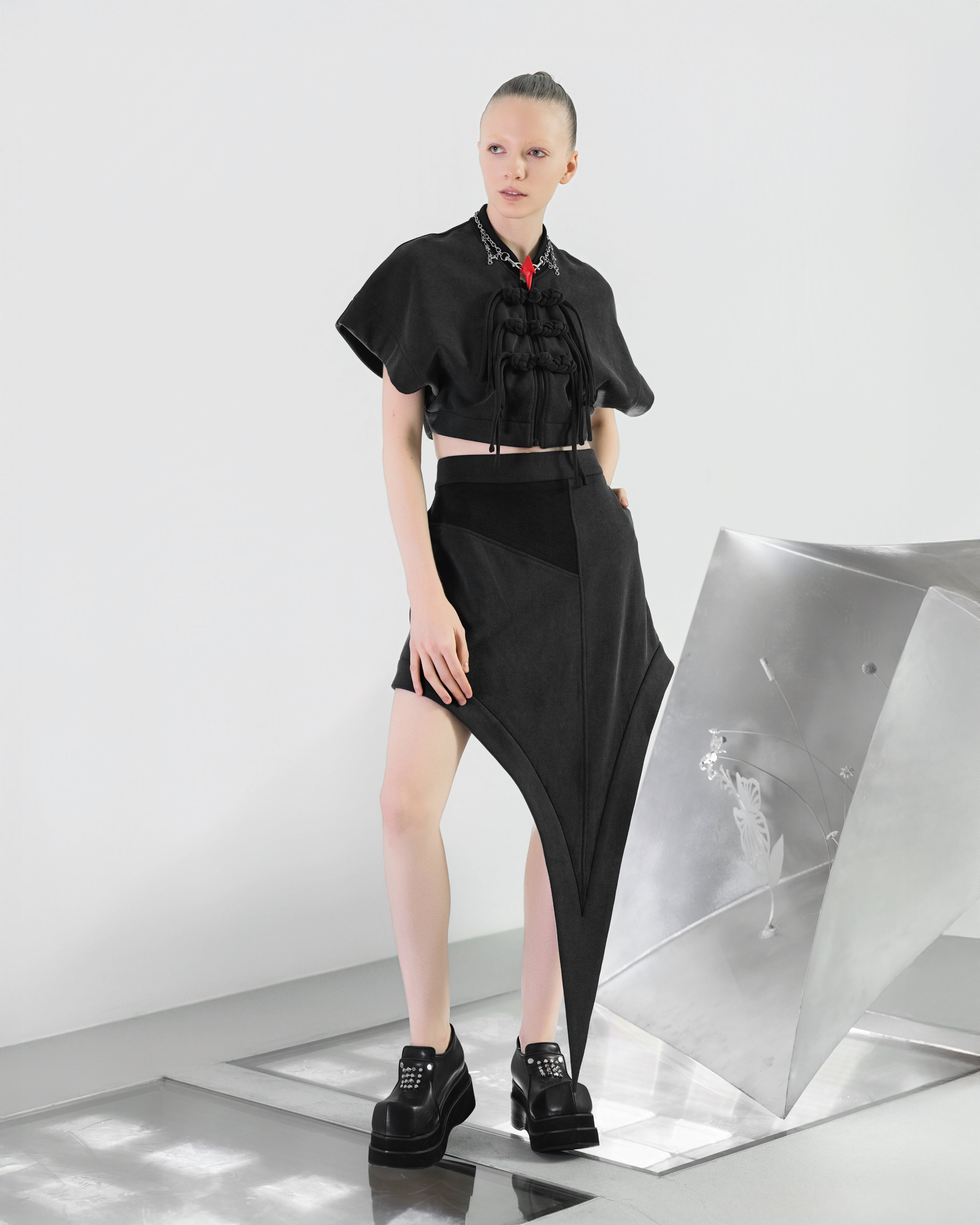 NOIZ N8SK2 Asymmetrical Deconstructed Pointed-Tail Skirt