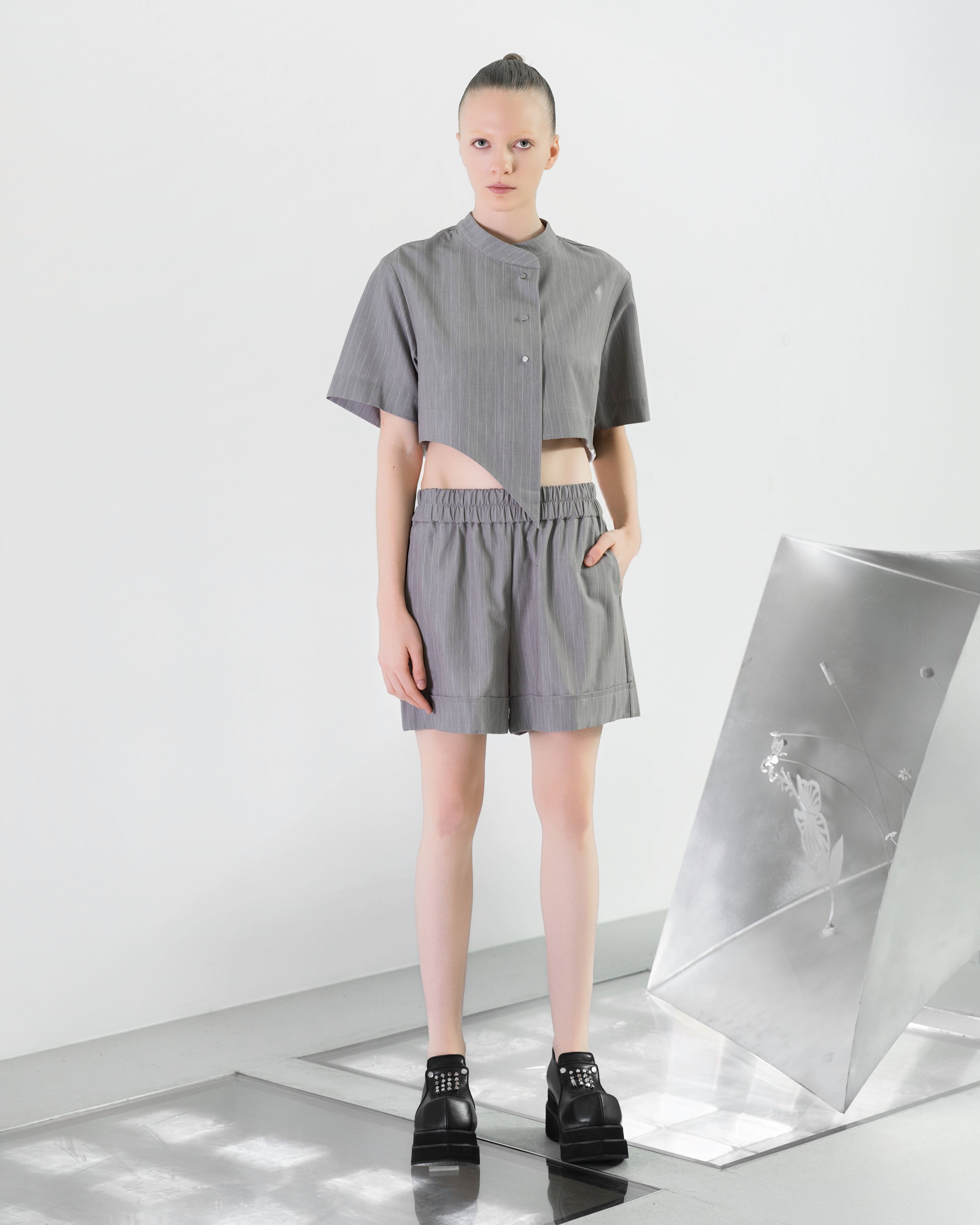 NOIZ N8SPK1 Elastic Waistband Shorts