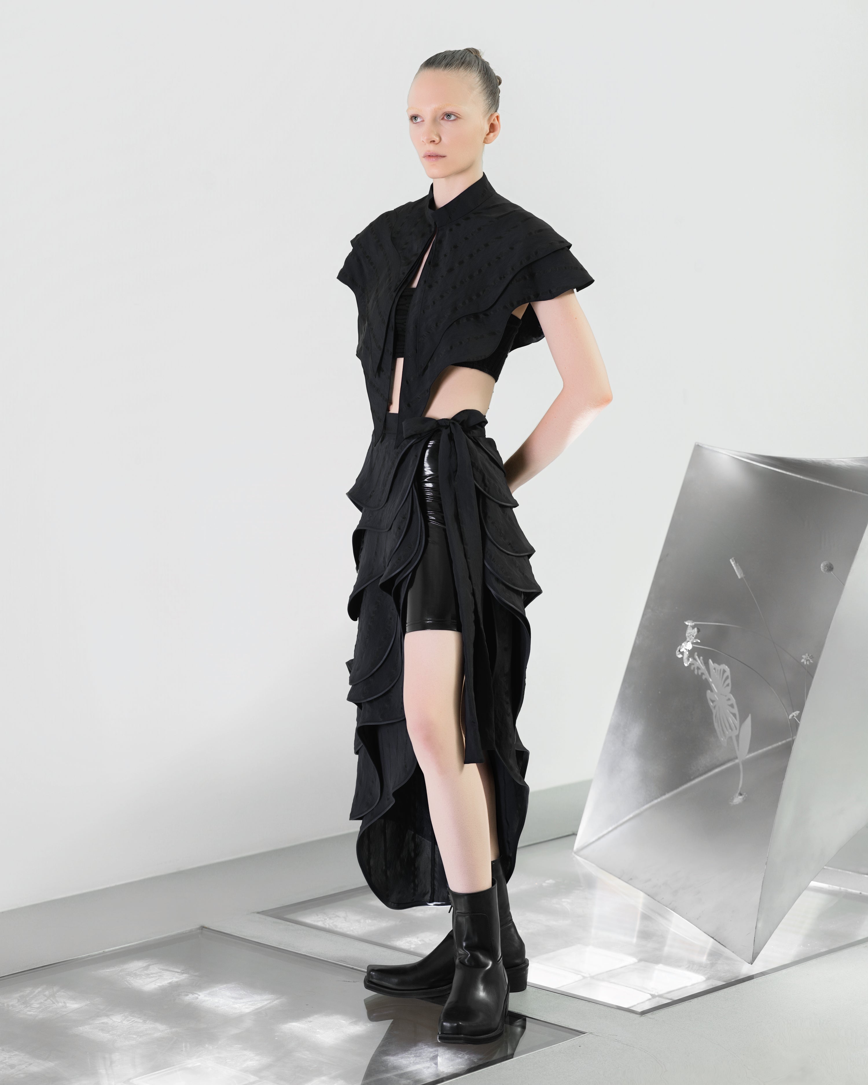 A-JANE Jass Layered Waves Collar