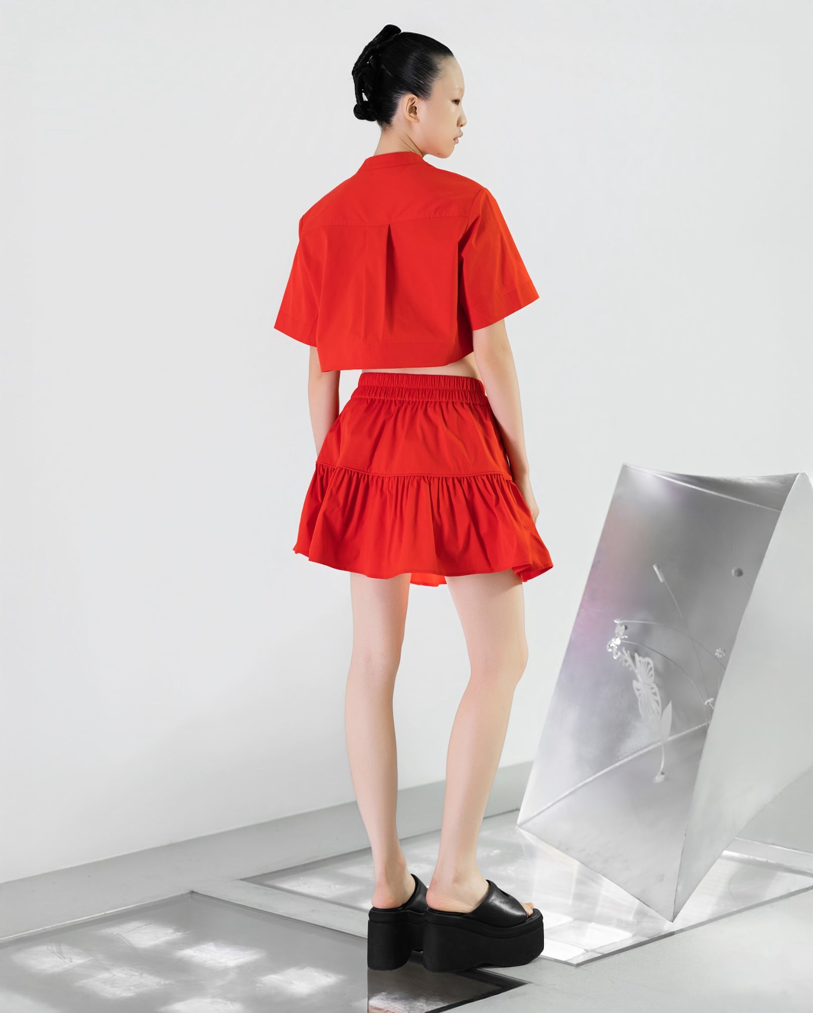 NOIZ N8TP1 Asymmetrical Diagonal-Cropped Stand-Collar Top