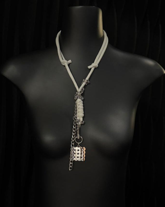 NOIZ N8ACC01 Knot Necklace